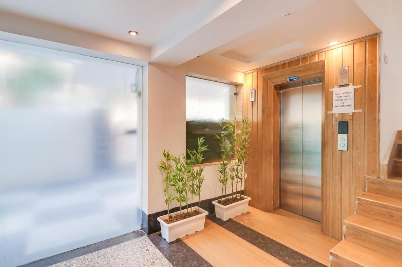 Townhouse 939 Gagan Near Satyam Inox Patel Nagar 3*