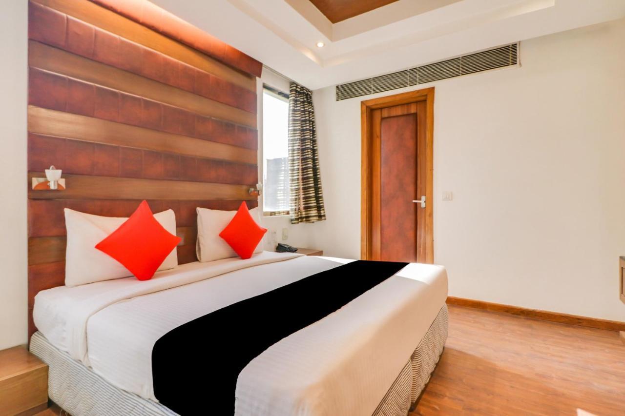 Townhouse 939 Gagan Near Satyam Inox Patel Nagar 3* New Delhi